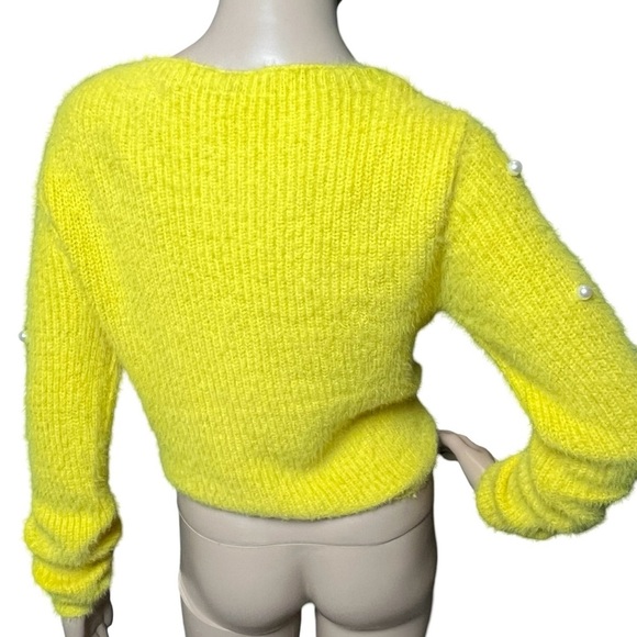Fashion Nova Yellow Fuzzy Pearl detail Cropped Twist Long Sleeve Sweater Large - Picture 7 of 11